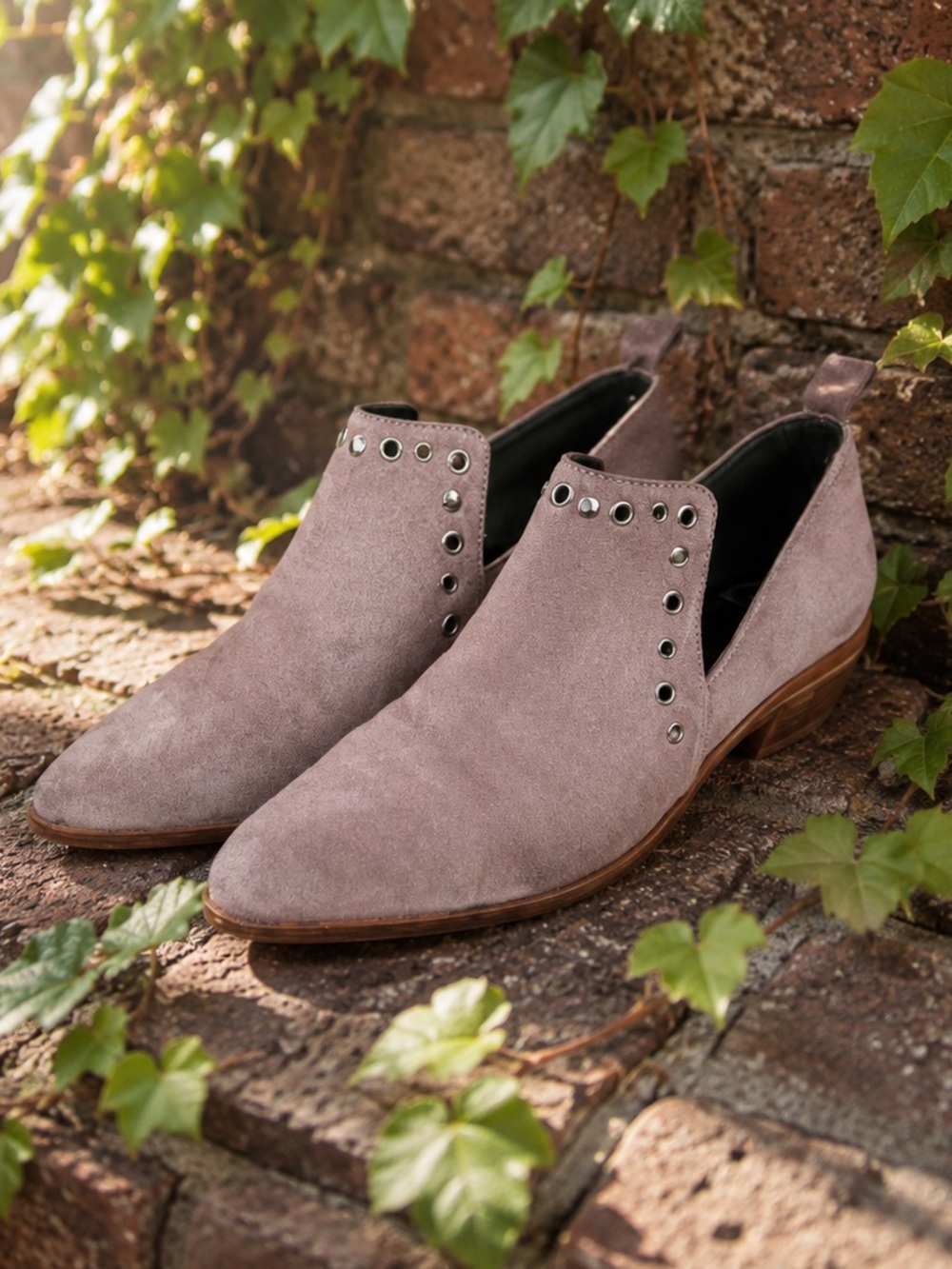 REBECCA MINKOFF Western Mauve Studded Suede Block Heel Slip-on Suede Booties, 7